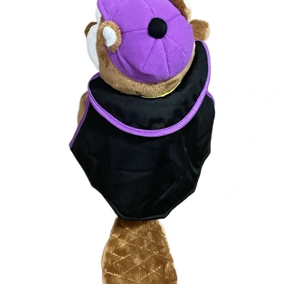 Buc-ee’s Dracula Vampire Halloween Beaver Plush - Picture 2 of 2